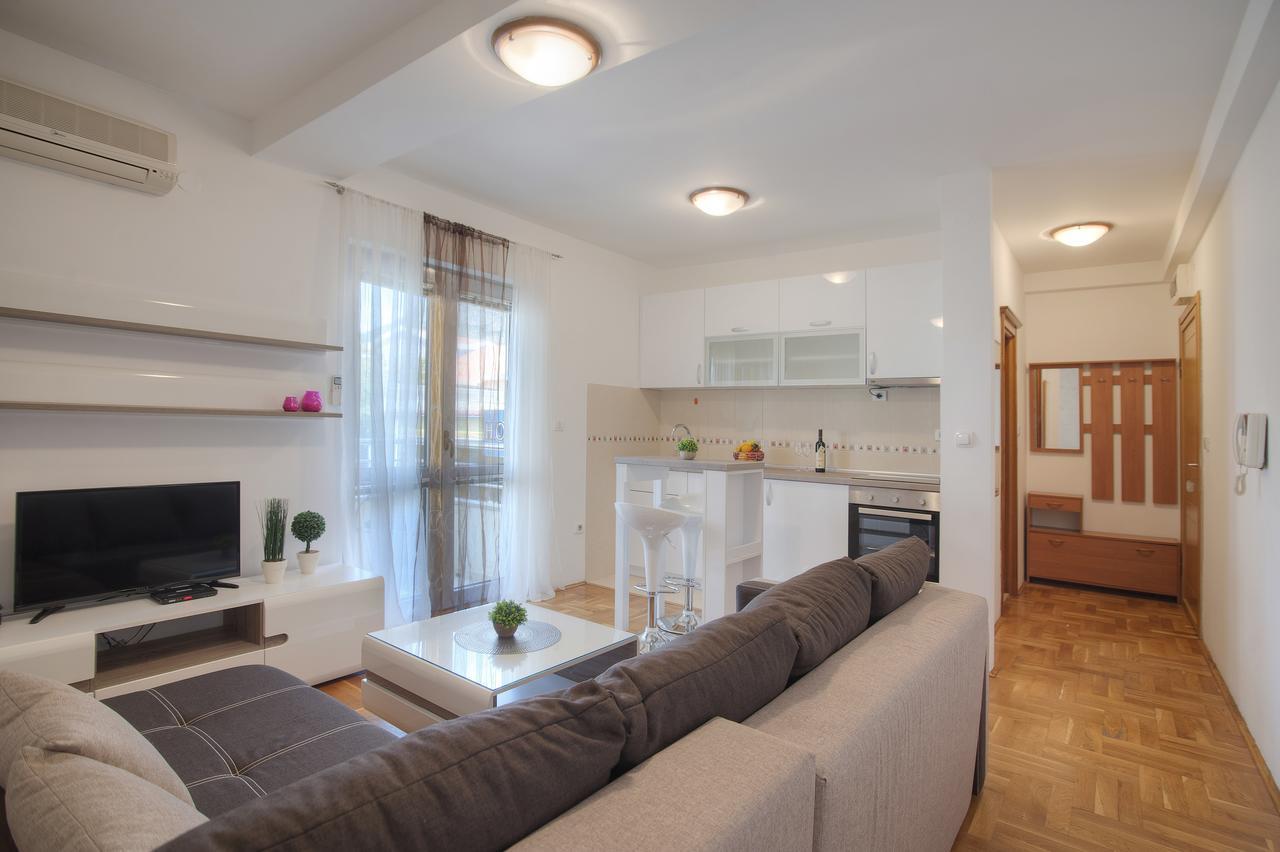Dobrljanin Lux בודווה