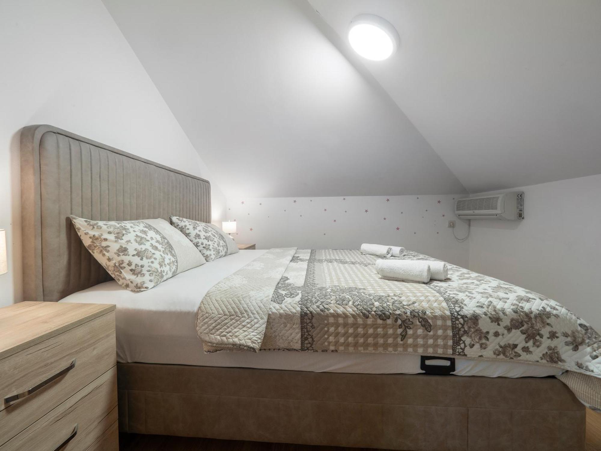 Dobrljanin Lux *