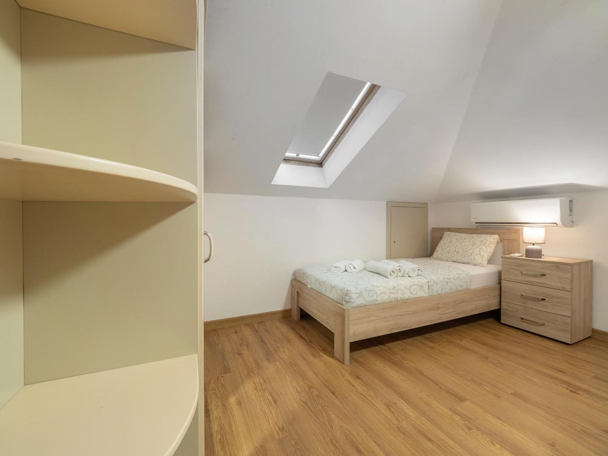 Dobrljanin Lux Budva